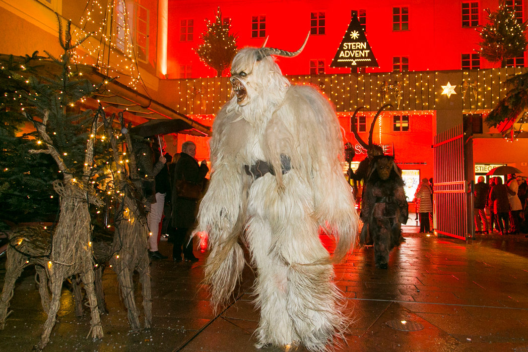 Der Krampus kommt! Krampusläufe in der Altstadt Salzburg AltstadtBlog